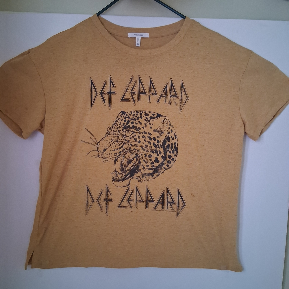 Def Leppard Graphic Tee in Mustard